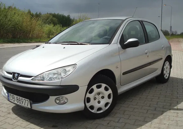 samochody osobowe Peugeot 206 cena 8800 przebieg: 167000, rok produkcji 2009 z Wałbrzych